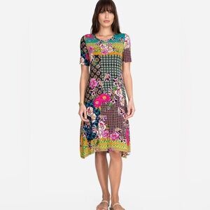 Johnny Was Maggie Multi-Pattern Floral Stretchy Swing Dress Size Medium‎